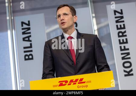 Bonn, Allemagne. 06 mars 2024. Tobias Meyer, PDG du groupe DHL, intervient lors de la conférence de presse annuelle du groupe DHL avec Deutsche Post. Crédit : Thomas Banneyer/dpa/Alamy Live News Banque D'Images