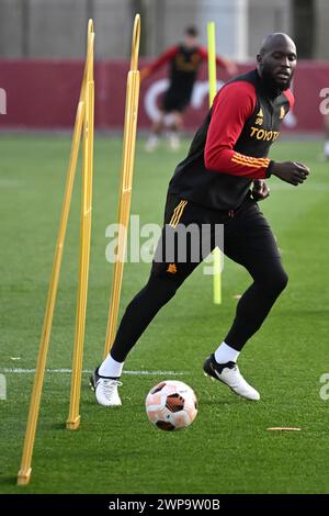 Rome, Italie. 06 mars 2024. Romelu Lukaku de L'AS Roma lors de l'entraînement de l'équipe la veille du match de football de l'Europa League entre L'AS Roma et le Brighton & Hove Albion FC au centre sportif Fulvio Bernardini à Rome (Italie), le 6 mars 2024. Crédit : Insidefoto di andrea staccioli/Alamy Live News Banque D'Images