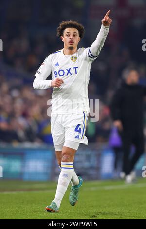 Leeds, Royaume-Uni. 5 mars 2024. Ethan Ampadu de Leeds United lors du Sky Bet Championship match à Elland Road, Leeds. Le crédit photo devrait se lire : Gary Oakley/Sportimage crédit : Sportimage Ltd/Alamy Live News Banque D'Images