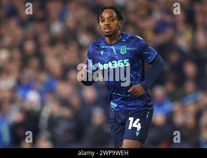 Leeds, Royaume-Uni. 5 mars 2024. Niall Ennis de Stoke City lors du Sky Bet Championship match à Elland Road, Leeds. Le crédit photo devrait se lire : Gary Oakley/Sportimage crédit : Sportimage Ltd/Alamy Live News Banque D'Images