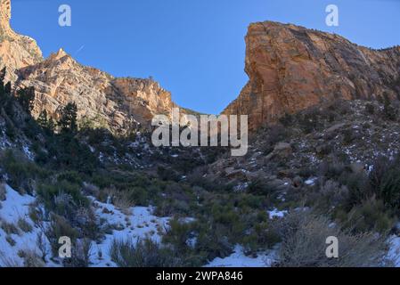 Les falaises de Waldron Canyon à Grand Canyon Arizona, au sud-ouest de Hermit Canyon en hiver. Banque D'Images