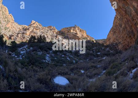 Les falaises de Waldron Canyon à Grand Canyon Arizona, au sud-ouest de Hermit Canyon en hiver. Banque D'Images