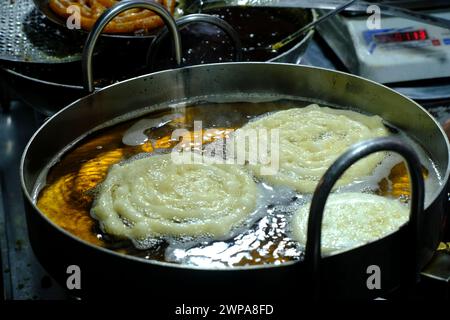 Indore Sarafa Bazaar, capitale indienne de la nourriture de minuit du Madhya Pradesh, Taste of India. Banque D'Images