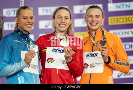 Saga Vanninen, de Finlande (argent), Noor Vidts, de Belgique (Or) et Sofie Dokter, des pays-Bas (Bronze), ont remporté la médaille au pentathlon féminin Banque D'Images