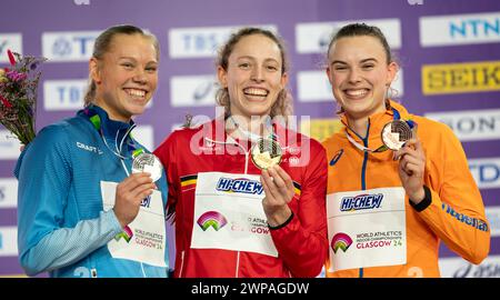 Saga Vanninen, de Finlande (argent), Noor Vidts, de Belgique (Or) et Sofie Dokter, des pays-Bas (Bronze), ont remporté la médaille au pentathlon féminin Banque D'Images