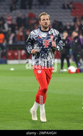 MUNICH, Allemagne. 05 mars 2024. Harry KANE lors de l'échauffement pour le match de football de la Ligue des Champions entre le FC Bayern Muenchen et le S.S. LAZIO Roma à l'Allianz Arena de Munich le 5 mars 2024 en Allemagne. Fussball, 3:0, (photo et copyright @ ATP images/Arthur THILL (THILL Arthur/ATP/SPP) crédit : SPP Sport Press photo. /Alamy Live News Banque D'Images