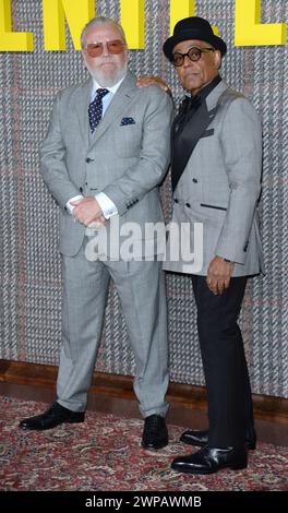 La photo doit être créditée ©Alpha Press 078237 05/03/2024 Ray Winstone et Giancarlo Esposito lors de la première mondiale de la série télévisée britannique des Gentlemen à Londres. Banque D'Images