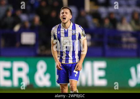 Sheffield, Royaume-Uni. 05 mars 2024. Le défenseur de Sheffield Wednesday Will Vaulks (4) réagit lors du Sheffield Wednesday FC contre Plymouth Argyle FC au stade de Hillsborough, Sheffield, Angleterre, Royaume-Uni le 5 mars 2024 Credit : Every second Media/Alamy Live News Banque D'Images