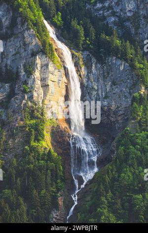 Chutes d'Oltschibach chutes dans les Alpes bernoises, Suisse, Oberland bernois Banque D'Images