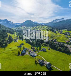 Ambiance automnale idyllique près de Riezlern dans l'enclave Kleinwalsertal dans le Vorarlberg Banque D'Images