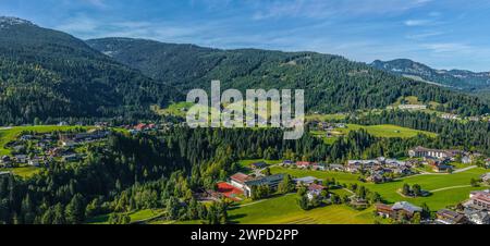 Ambiance automnale idyllique près de Riezlern dans l'enclave Kleinwalsertal dans le Vorarlberg Banque D'Images