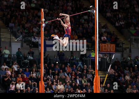 Sam Kendricks (USA, Pole Vault) lors des Championnats du monde d'athlétisme 2024 à l'Emirates Arena, Glasgow (photo : Pat Isaacs | mi News) Banque D'Images