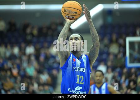 Porto, 03/06/2024 - le FC Porto a accueilli Bahçeşehir Koleji Spor Kulübü ce soir à la Pavilhão Dragão Arena, dans le match éliminatoire masculin de la FIBA Europe Cup 2023/24. Cat Barber (FC Porto) (Pedro Granadeiro/Global Imagens) crédit : Atlantico Press/Alamy Live News Banque D'Images