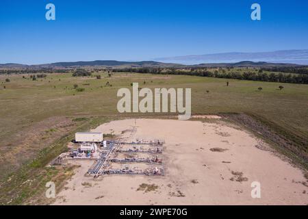 Antenne d'une station de pompage de gaz dans la veine de charbon de SANTOS près de Roma Queensland Australie Banque D'Images