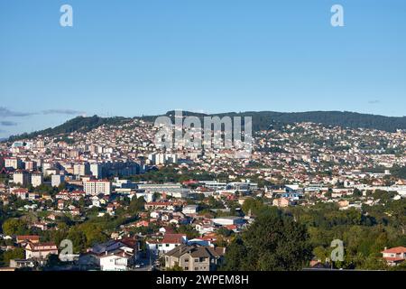 La ville de Vigo vue depuis Monte da Mina à Castrelos Banque D'Images