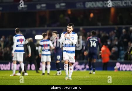 LONDRES, ANGLETERRE - 6 MARS : Paul Smyth des Queens Park Rangers applaudissant les fans après le match du Sky Bet Championship entre les Queens Park Rangers et West Bromwich Albion à Loftus Road le 6 mars 2024 à Londres, Angleterre.(photo de Dylan Hepworth/MB Media) Banque D'Images