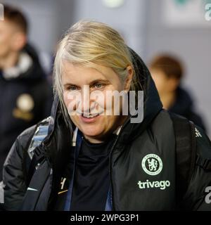 La manager de Chelsea Emma Hayes arrive au joie Stadium lors de la demi-finale de la FA Women's League Cup entre Manchester City et Chelsea au joie Stadium de Manchester le jeudi 7 mars 2024. (Photo : Mike Morese | mi News) crédit : MI News & Sport /Alamy Live News Banque D'Images