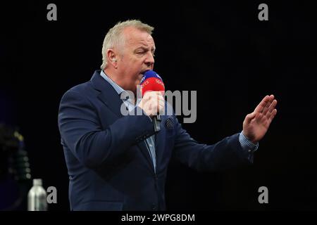 Brighton, Royaume-Uni. 07 mars 2024. John McDonald PDC's Master of Ceremonies lors des fléchettes BetMGM premier League 2024, nuit 6 au Brighton Centre, Brighton, Angleterre, Royaume-Uni le 7 mars 2024 crédit : Every second Media/Alamy Live News Banque D'Images