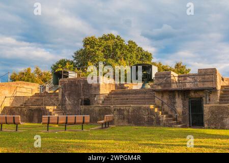 Fort Monroe à Hampton Roads, Virginie, a été construit en 1834. C'est le plus grand fort en pierre jamais construit aux États-Unis. Banque D'Images