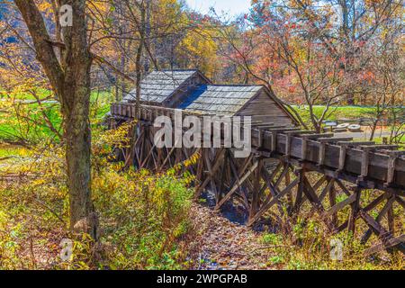 Aqueduc à Mabry Mill sur la Blue Ridge Parkway en Virginie. Banque D'Images