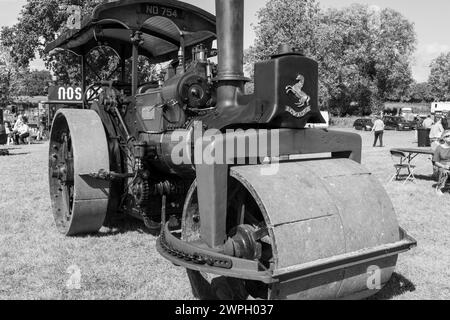 Drayton.Somerset.United kingdom.August 19th 2023.an Aveling et porter 10 tonnes rouleau de route appelé Trundle de 1902 est exposé à a Yesterdays Farming Banque D'Images