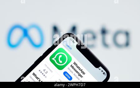 Nouvelles fonctionnalités de confidentialité de WhatsApp sur l'affichage - méta-expansion de marque Banque D'Images