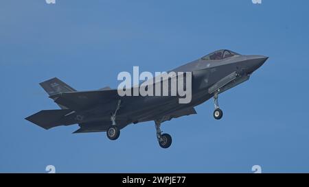 SINGAPOUR - 6 MARS 2024 : chasseurs furtifs F-35A Lightning II de l'USAF du 356th Expeditionary Fighter Squadron (Green Demons) Banque D'Images