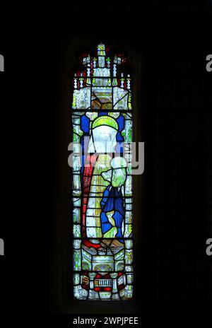 Figure de Sainte Anne (Anna) et de sa fille Marie (mère de Jésus) sur un vitrail du XVe siècle dans la chapelle du All Souls College. Banque D'Images