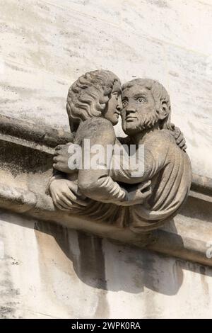 Royaume-Uni, Oxfordshire, Oxford, Gargoyles le long de la fascade High Street de Magdalen College. Banque D'Images
