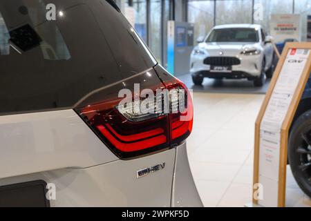 Gdansk, Pologne - 24 février 2024 : présentation des nouveaux modèles Honda dans le showroom automobile Banque D'Images