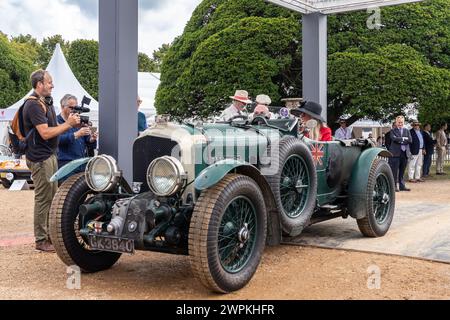 Bentley 4 au concours of Elegance 2023, Hampton court Palace, Londres Banque D'Images