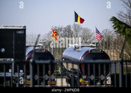 Lier, Belgique. 08 mars 2024. Le site de montage des bus Van Hool, à lier, vendredi 08 mars 2024. Un comité d'entreprise spécial est prévu pour le constructeur de bus la semaine prochaine. Le licenciement d'une partie des 2 500 salariés peut y être annoncé. Le gouvernement flamand envisage un éventuel soutien supplémentaire pour le constructeur de bus Van Hool. Cela pourrait, par exemple, prendre la forme d'une extension de la garantie de l'État ou d'une participation au capital. BELGA PHOTO TOM GOYVAERTS crédit : Belga News Agency/Alamy Live News Banque D'Images