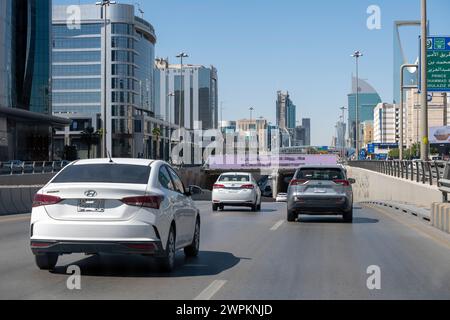 King Abdullah Fahd Road - les monuments les plus importants de Riyad Banque D'Images