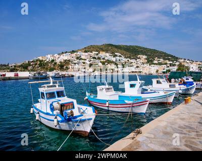 Port de pêche de Pandeli, île de Leros, Dodécanèse, îles grecques, Grèce, Europe Banque D'Images