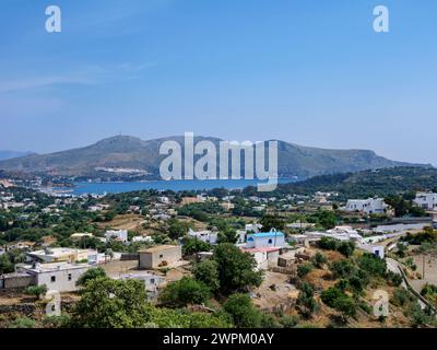 Vue vers la baie de Lakki, île de Leros, Dodécanèse, îles grecques, Grèce, Europe Banque D'Images