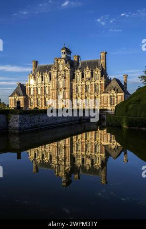Château de Beaumesnil Château de Beaumesnil, Eure, Normandie, France, Europe Copyright : Godong 809-8903 Banque D'Images
