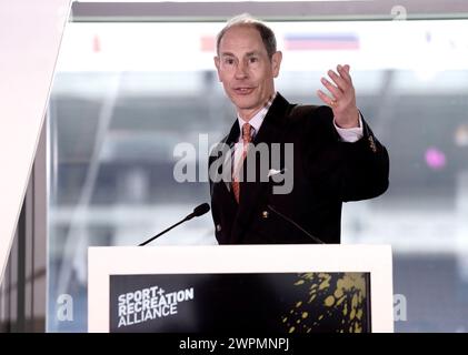 Le duc d'Édimbourg prend la parole lors des Community Sport and Recreation Awards 2024 au stade Headingley de Leeds. Date de la photo : vendredi 8 mars 2024. Banque D'Images