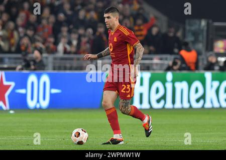 Gianluca Mancini de l'AS Roma lors du match de l'UEFA Europa League AS Roma contre Brighton & Hove Albion au stade Olimpico à Rome, en Italie. 07 mars 2024. AllShotLive Credit : Sipa USA/Alamy Live News Banque D'Images