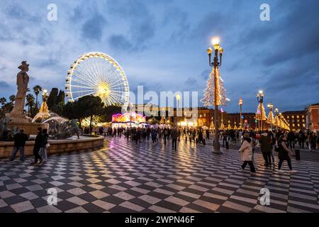 Marché de Noël à Nice, Nice en hiver, Sud de la France, Côte d'Azur, France, Europe Banque D'Images