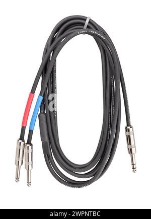 chemin du câble du répartiteur d'insertion audio isolé sur blanc Banque D'Images