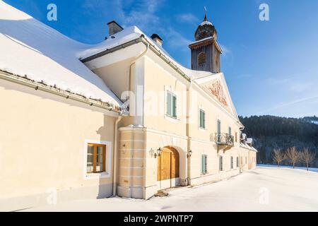 Parc national de Gesäuse, château de Schloss Kaiserau, neige à Gesäuse, Styrie, Autriche Banque D'Images