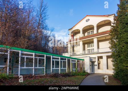 Bad Gottleuba-Berggießhübel, Medianklinik site de guérison complexe avec 34 bâtiments Art Nouveau dans un parc de 28 hectares sur le versant du Helleberg, Haus 17, Saxe, Allemagne Banque D'Images