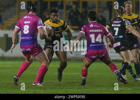 Wigan, Royaume-Uni. 08 mars 2024. Sylvester donne son nom à Castleford*** lors du match de Betfred Super League entre Warriors et Castleford Tigers au DW Stadium, Wigan, Angleterre, le 15 septembre 2023. Photo de Simon Hall. Utilisation éditoriale uniquement, licence requise pour une utilisation commerciale. Aucune utilisation dans les Paris, les jeux ou les publications d'un club/ligue/joueur. Crédit : UK Sports pics Ltd/Alamy Live News Banque D'Images