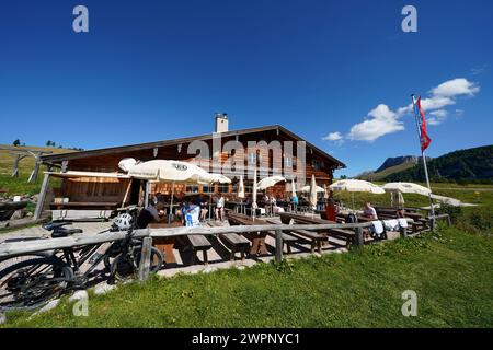 Allemagne, Bavière, haute-Bavière, Berchtesgadener Land, Schönau am Königssee, Gotzenalm, restaurant de montagne, terrasse, café en plein air Banque D'Images