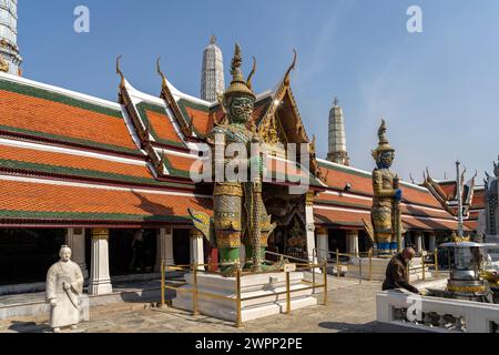 Wat Phra Kaeo, le temple bouddhiste du roi dans l'ancien palais royal, Grand Palais Bangkok, Thaïlande, Asie Banque D'Images