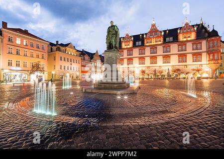 Monument du Prince Albert sur la place du marché à Coburg, Franconie, Bavière, Allemagne Banque D'Images