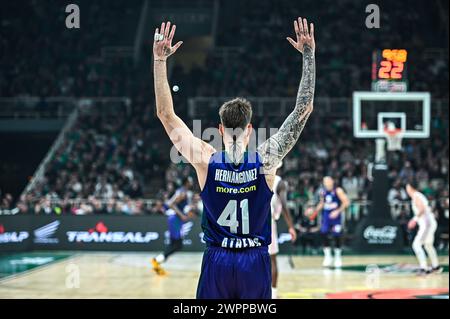 Athènes, Grèce. 08 mars 2024. 41 Juancho Hernangomez du Panathinaikos Athènes joue lors de l'Euroleague, Round 28, match entre le Panathinaikos Athènes et le LDLC ASVEL Villeurbanne à l'Oaka Altion Arena le 8 mars 2024, à Athènes, en Grèce. Crédit : Agence photo indépendante/Alamy Live News Banque D'Images
