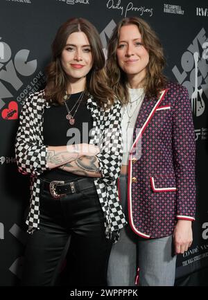 Rebecca Lovell et Megan Lovell de Larkin Poe assistent au 8e concert-bénéfice annuel Love Rock NYC pour God's Love We Deliver au Beacon Theatre de New York le 7 mars 2024 Banque D'Images