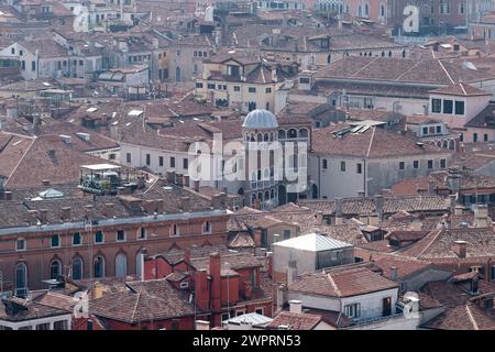 Italien gothique Palazzo Contarini del Bovolo du XV siècle avec Scala Contarini del Bovolo, célèbre escalier en colimaçon à plusieurs arches, dans le sestiere de San Marco Banque D'Images