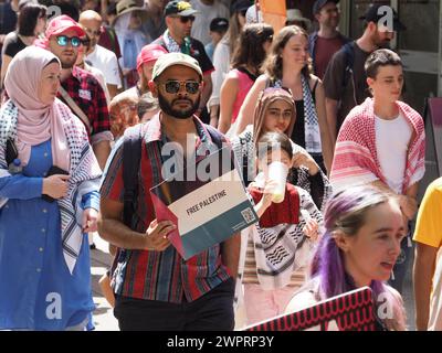 Australie, Canberra, 9 mars 2024. Pour le 22ème week-end consécutif, les Canberrans se montrent solidaires avec la Palestine et demandent la fin de la guerre génocidaire israélienne contre Gaza. Banque D'Images